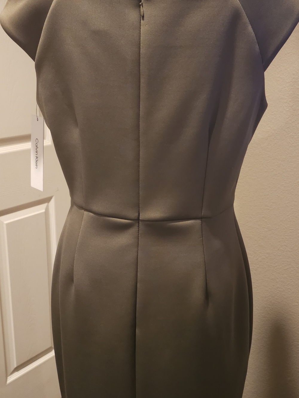 ✨️👗NWT, CK- DISC SHIPPING- Calvin Klein Sheath Dress In Olive Green - Picture 2 of 5